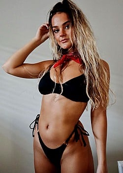Hannah Hughes image 4 of 4