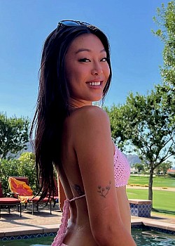 Hannah Jun image 3 of 3