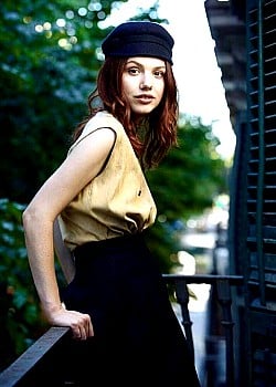 Hannah Murray image 4 of 4