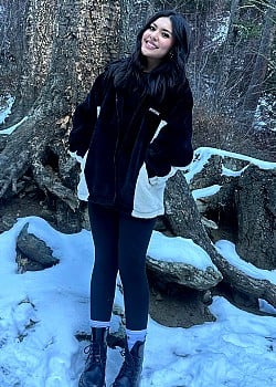 Hannah Pettit image 2 of 2