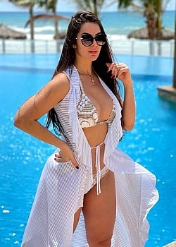 Hannah Vanessa image 4 of 4