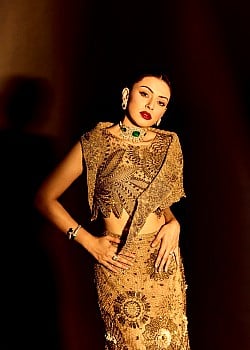 Hansika Motwani image 4 of 4