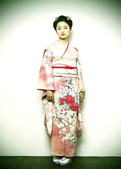 Haruka Abe image 1 of 3