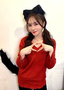 Haruka Komiyama image 2 of 2