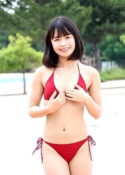 Haruka Momokawa image 1 of 4