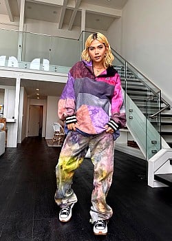 Hayley Kiyoko image 3 of 3