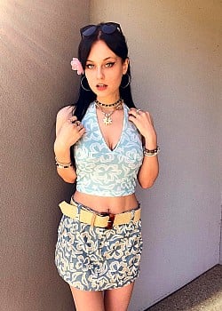 Hayley Stewart image 3 of 4