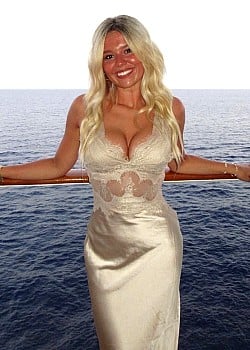 Hayli Byrd image 2 of 4