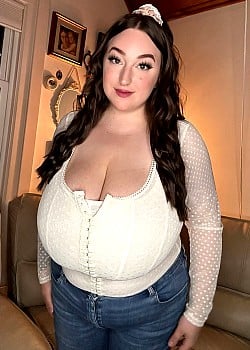 Hazel May (OnlyFans) image 2 of 4