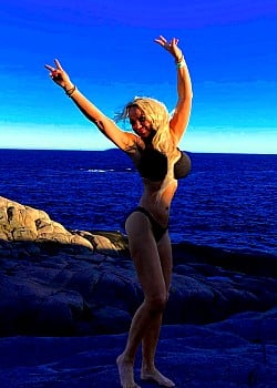 Heidi Elise Schone image 4 of 4