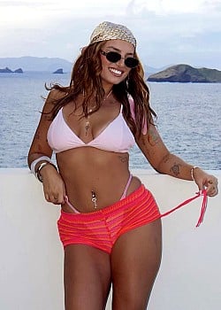 Helena Cardoso image 1 of 4