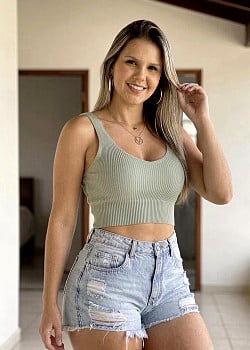 Helena Carvalho image 1 of 3