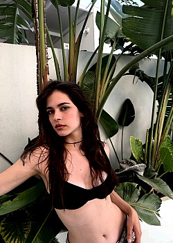 Helin Elveren image 2 of 2