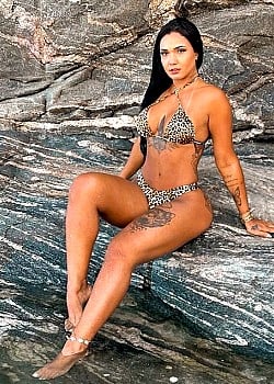 Hellen Lima image 3 of 4