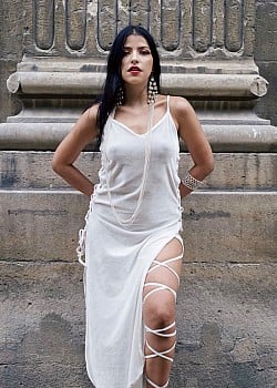 Hellvira Dracul image 2 of 2