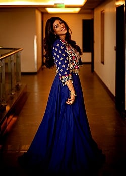 Himani Kapoor image 2 of 4