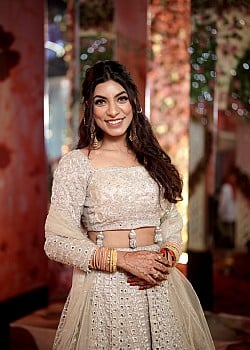 Himani Kapoor image 3 of 4