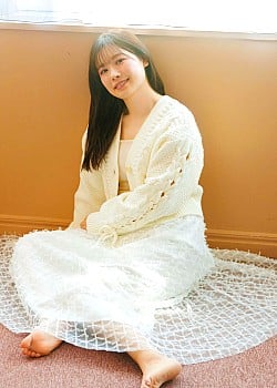 Hina Suguta image 1 of 4