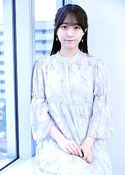 Hina Yomiya image 2 of 2