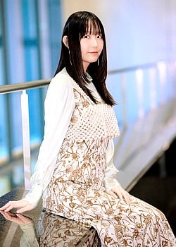 Hina Yomiya image 4 of 4