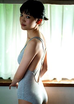Hinaga Urara image 2 of 2