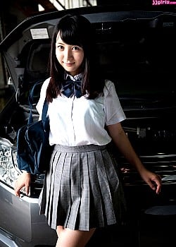 Hitomi Fujiwara image 3 of 3
