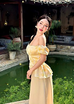 Hoang Oanh image 2 of 4