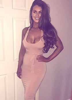Hollie Moore image 4 of 4