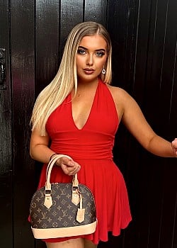 Hollie Singleton image 3 of 3