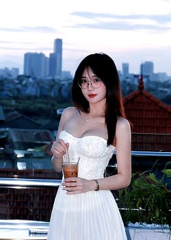 Hong Nhung image 3 of 3