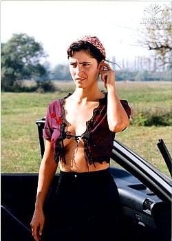 Ia Parulava image 2 of 2