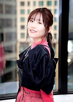 Ikumi Hasegawa image 3 of 4