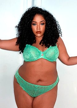 Ilianna Garcia image 4 of 4
