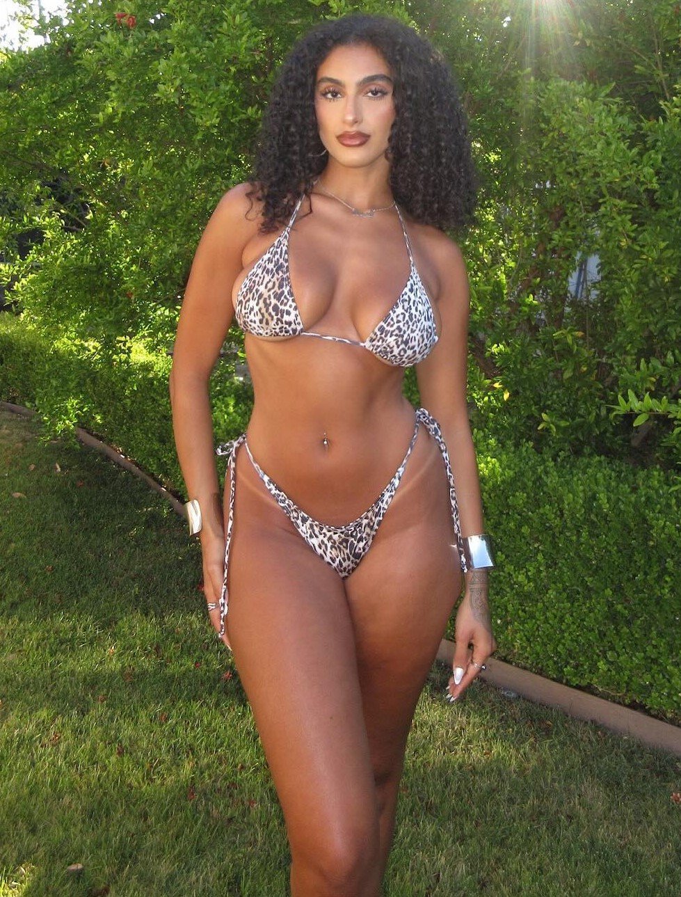 Iman Gharram - Free pics, galleries & more at Babepedia