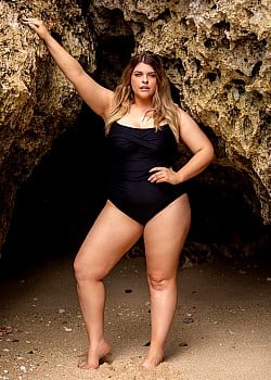 India Hickey image 4 of 4