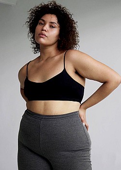 Inealys Gonzalez image 1 of 4