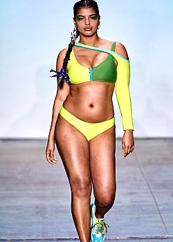 Ingrid Medeiros image 4 of 4
