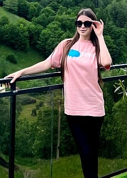 Ioana Adriana image 2 of 3