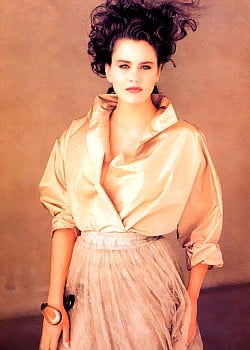 Ione Skye image 1 of 4
