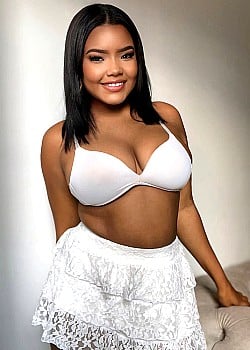 Irene Hidalgo image 1 of 4