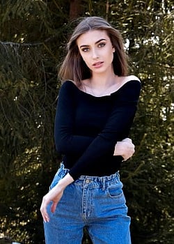 Irina Andriivna image 1 of 2
