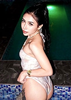 Irina Watanabe image 4 of 4