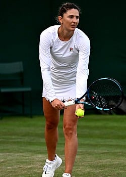 Irina-Camelia Begu image 2 of 3