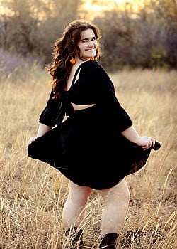 Isa Noemi image 2 of 4