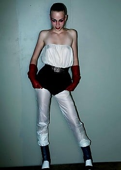 Isabeau Hitijahubessy image 3 of 4