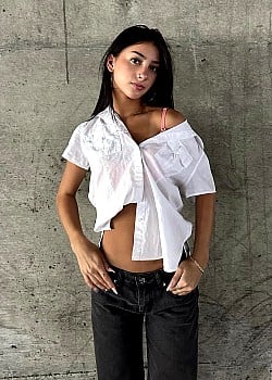 Isabel Anavae image 3 of 3