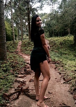 Isabela Abreu image 2 of 2