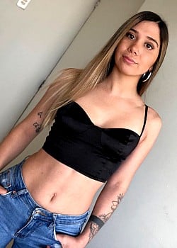 Isabella Soto image 1 of 2