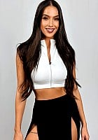 Isabella Wolf profile photo