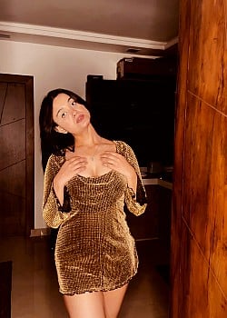 Isha Rathore image 2 of 2